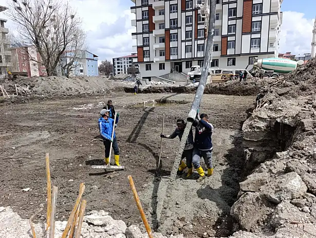 Kısa sezon baskısı, geçim derdi ve durmayan çalışma: Ağrı’da çarpıcı
