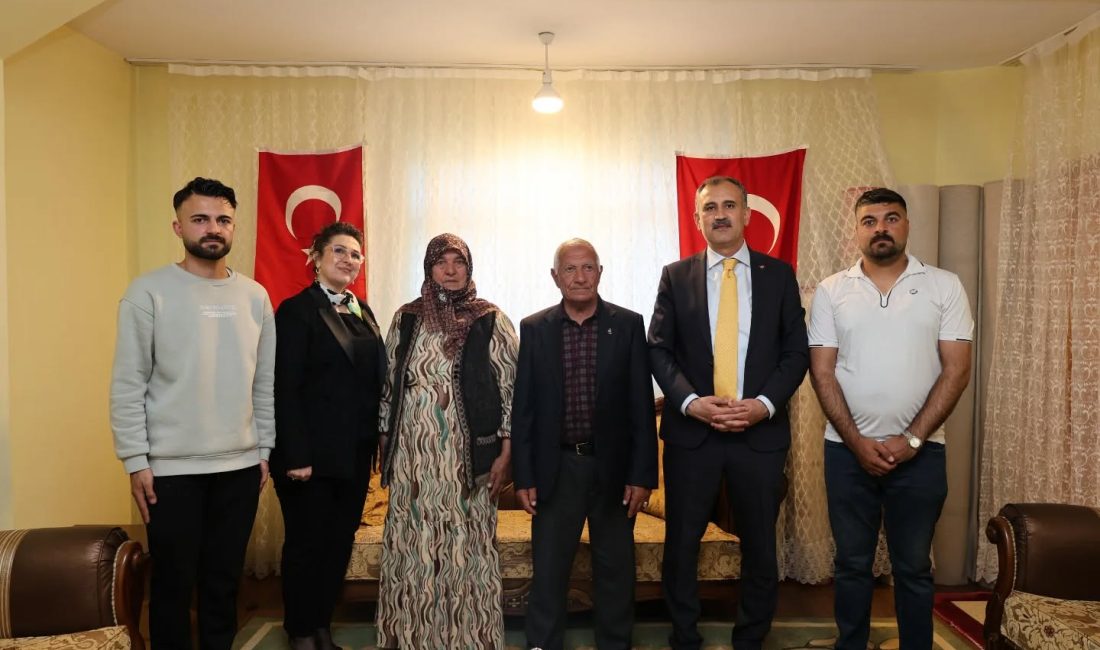 Önder Bozkurt ve eşi Betül Bozkurt, Kurban Bayramı’nın ilk gününde