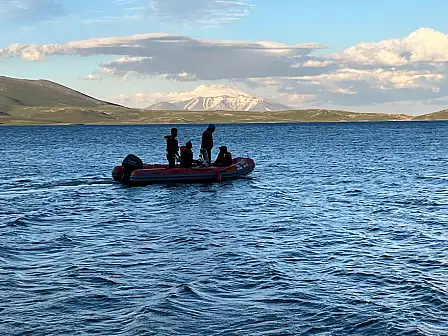 
Açık su havzalarında ve göllerde
